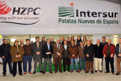 El presidente de la Diputación de Valladolid, Jesús Julio Carnero, asiste a la inauguración de la empresa Intersur-Patatas Nuevas de España en El Carpio (Valladolid)-Ical