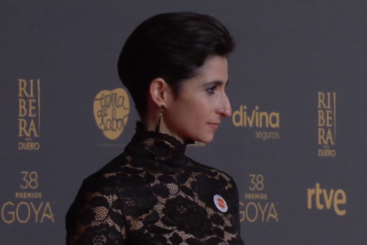 Alba González en la alfombra roja de la 38 edición de los Premios Goya. -RTVE