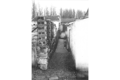 Un callejón en el barrio Cañada Real en 1953.- ASOCIACIÓN DE VECINOS POETA JOSÉ ZORRILLA