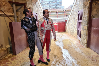 Estado de la plaza de Toros tras la lluvia. JOSÉ SALVADOR