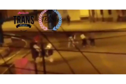 Captura del vídeo de la agresión a una mujer trasngénero en Ecuador-ASOCACIÓN SILUETA X