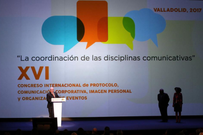Inauguración del XVI Congreso Internacional de Protocolo en el Teatro Calderón de Valladolid.-RUBÉN CACHO / ICAL