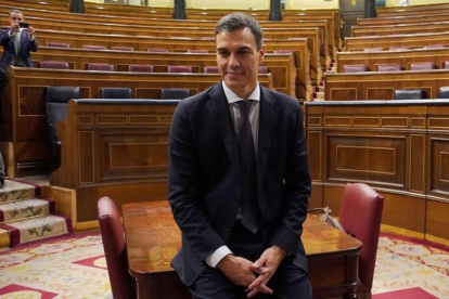 Pedro Sánchez, después de ganar la mocion de censura, el pasado 1 de junio en el Congreso.-/ JOSÉ LUIS ROCA