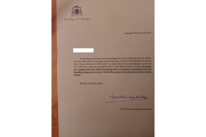 Carta emitida por el obispo de Astorga.-E. M.