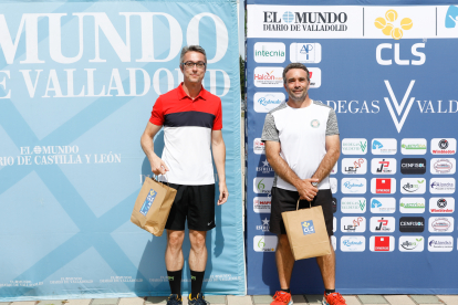 Jorge Rey y Fernando Lobo, finalista y campeón tenis +35 / J. M. LOSTAU