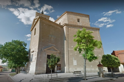 La iglesia de San Pedro Apóstol en Valoria de la Buena. / E.M.