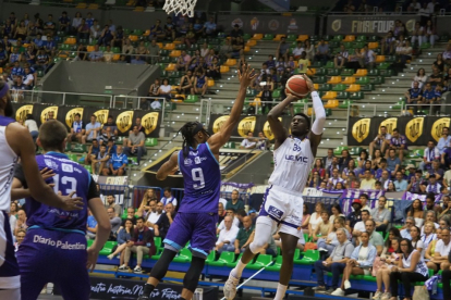 Zunder Palencia - UEMC RV Baloncesto. M. G.