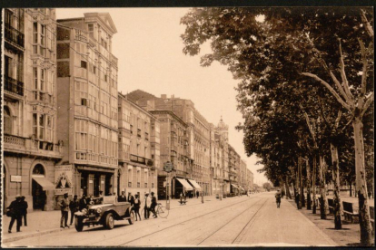 Avenida de Alfonso XIII en 1920. ARCHIVO MUNICIPAL DE VALLADOLID