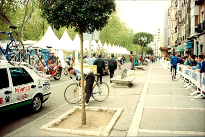 Etapa contrarreloj de la 49.ª edición de la Vuelta Ciclista a España en 1994. ARCHIVO MUNICIPAL DE VALLADOLID
