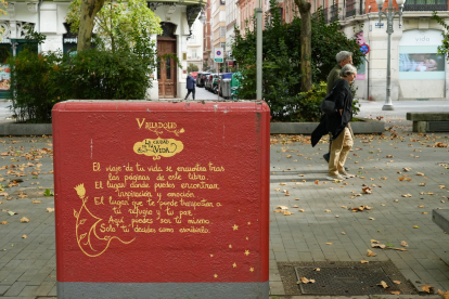 'Street Art' en una caja electrica de la Acera de Recoletos. J.M. LOSTAU