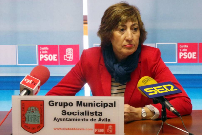 La concejala socialista en el Ayuntamiento de Ávila Manuela Prieto medita presentar candidatura a las Elecciones Primarias-Ical