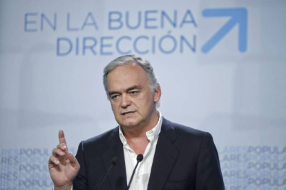 Esteban González Pons, ayer, durante su comparecencia ante los medios tras las detenciones-EFE