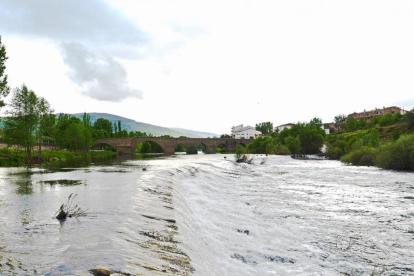 Vista del río Tormes por El Barco de Ávila, una de las paradas de la Ruta de la Salud conocida así porque la mística abulense acudió allí a tratarse de sus dolencias.-DIPUTACIÓN DE ÁVILA