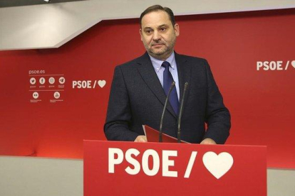 José Luis Ábalos, este martes en la sede del PSOE.-DAVID CASTRO