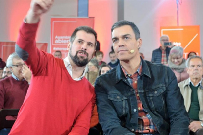 Luis Tudanca junto a Pedro Sánchez-EUROPA PRESS
