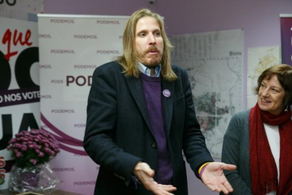 El secretario general de Podemos de Castilla y León, Pablo Fernández, visita Soria.-ICAL