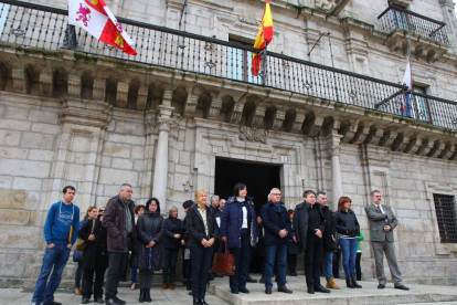El Ayuntamiento de Ponferrada guarda un minuto de silencio por el fallecimiento ayer del minero José Pereira Díez-Ical