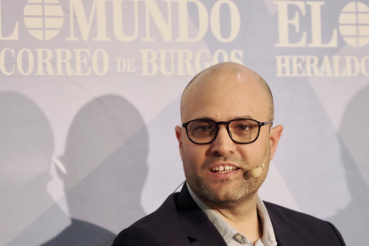 El director general de Huercasa, Manuel Moracho. Club de Prensa El Mundo – Diario de Castilla y León ‘Innovando desde la tradición en las empresas familiares’. -PHOTOGENIC