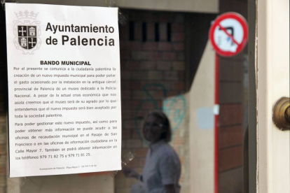 Falso bando municipal aparecido por las calles de Palencia que anunciaba la creación de un nuevo impuesto-Ical