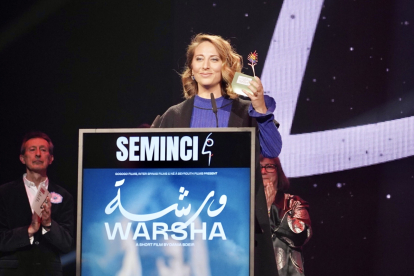Dania Bdeir, Espiga Arcoíris por 'Warsha', en la gala de clausura de la 67ª Seminci. -ICAL