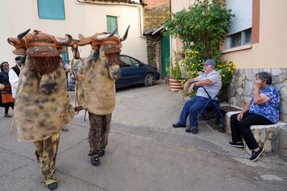 Pobladura de Aliste (Zamora) celebra la tradicional mascarada de La Obisparra. -ICAL