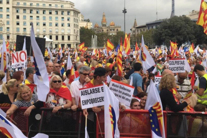 Manifestación convocada por Societat Civil Catalana, el 12 de octubre.-JULIO CARBÓ