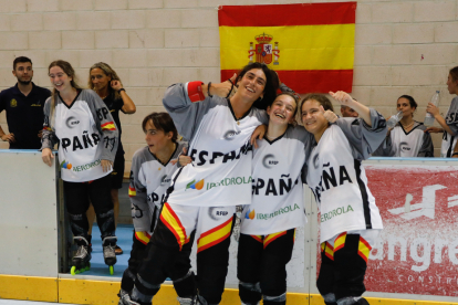 Celebración del Europeo sénior femenino de Hockey Línea en Valladolid. / LOSTAU