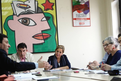 Una delegación del PP, encabezada por Rosa Valdeón, se entrevista con Comisiones Obreras para debatir el documento 'Por un modelo social'-Ical
