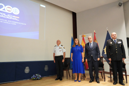 Acto de toma de posesión del nuevo jefe superior de Policía Nacional de Castilla y León, Juan Carlos Hernández Muñoz.- ICAL