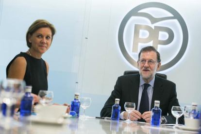 Mariano Rajoy y María Dolores de Cospedal.-E.M.