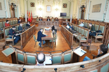 Imagen de la reunión en la que se ha activado el Plan Territorial de Emergencias - AYTO VALLADOLID