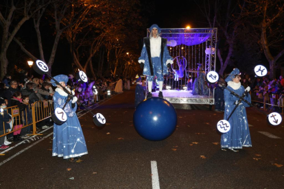 Los Reyes Magos llenan de ilusión las calles de Valladolid. PHOTOGENIC