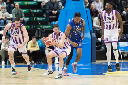 Alimerka Oviedo-UEMC Real Valladolid Baloncesto. LOF/Aurelio FlórezAgencia.: LOF/Aurelio Flórez