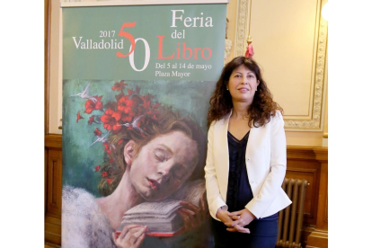 La concejala de Cultura, Ana Redondo, durante la presentación de la 50 edición de la Feria del Libro-Leticia Pérez / ICAL