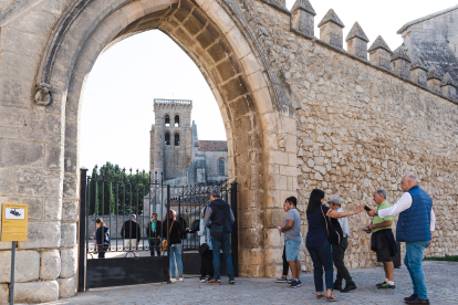 El Monasterio de las Huelgas es uno de los tesoros que propone descubrir con calma el plan de 72 horas ideado para alargar la estancia de los turistas en Burgos. /  ÓSCAR CORCUERA