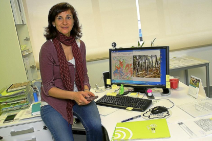Beatriz de la Parra, directora de la empresa de ECM Palencia.-MANUEL BRÁGIMO