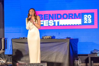 Carmen Puente durante su actuación en el Benidorm Fest