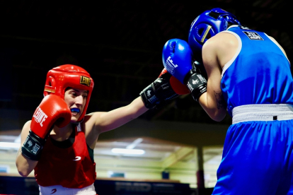 Combate amateur femenino. Alba López e Inés Rodríguez, Elite 48 kg. Photogenic/Miguel Ángel Santos