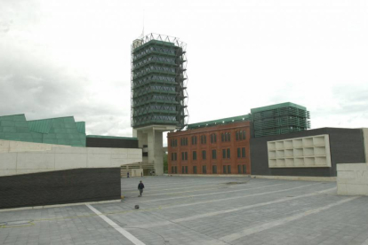 Fachada del Museo de la Ciencia de Valladolid-J.M.Lostau