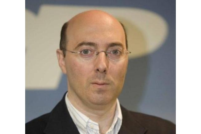 El delegado del Gobierno en Euskadi, Carlos Urquijo, ha denunciado el acto de bienvenida que se tributó en Andoain (Guipúzcoa) a un etarra excarcelado.-ARCHIVO