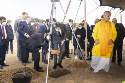 Ceremonia de colocación de la primera piedra de la fábrica de Switch en Valladolid. - PHOTOGENIC