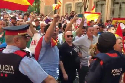 Manifestaciones ante la comandancia de la Guardia Civil en Barcelona.-DANNY CAMINAL