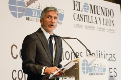 Fernando Grande-Marlaska, en el Club de Prensa de El Mundo de Castilla y León. J. M. LOSTAU
