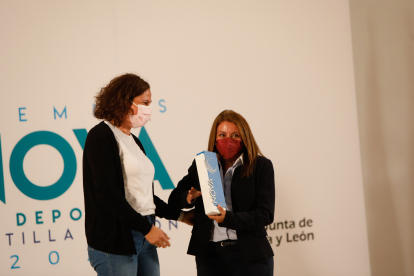 Isabel García reconocida como mejor directiva de Castilla y León. / J.M. LOSTAU