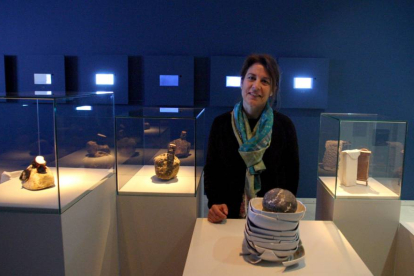 La artista Concha García presenta la exposición 'La piel del mar'-Ical