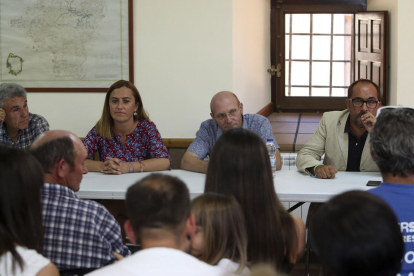 La delegada del Gobierno en Castilla y León, Virginia Barcones, visita el municipio de Arenillas en Soria-CONCHA ORTEGA / ICAL