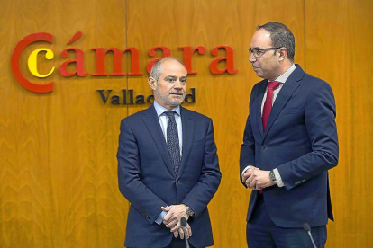 Víctor Caramanzana y Víctor Alonso en la presentación de CifrasCámara.-ICAL