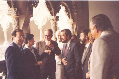 Visita del entonces alcalde Tomás Rodríguez Bolaños al Museo Nacional de Escultura en 1982
.-ARCHIVO MUNICIPAL VALLADOLID