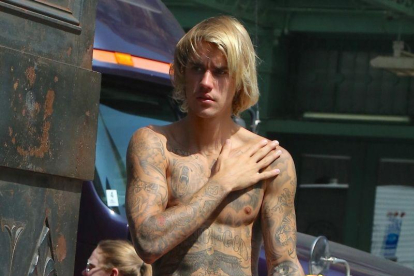 Justin Bieber, sin camiseta, el pasado agosto en Manhattan.-BESTIMAGES
