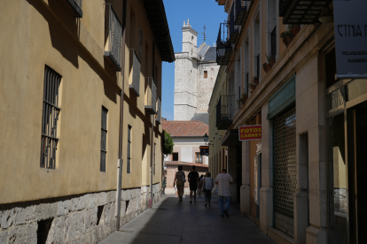 Calle Fray Luis de Granada del barrio de San Pablo .-J.M. LOSTAU